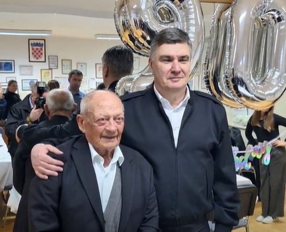 Predsjednik Milanović pojavio se na 90. rođendanu Andrije Pivčevića iz Gata