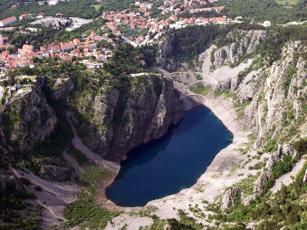 modro jezero