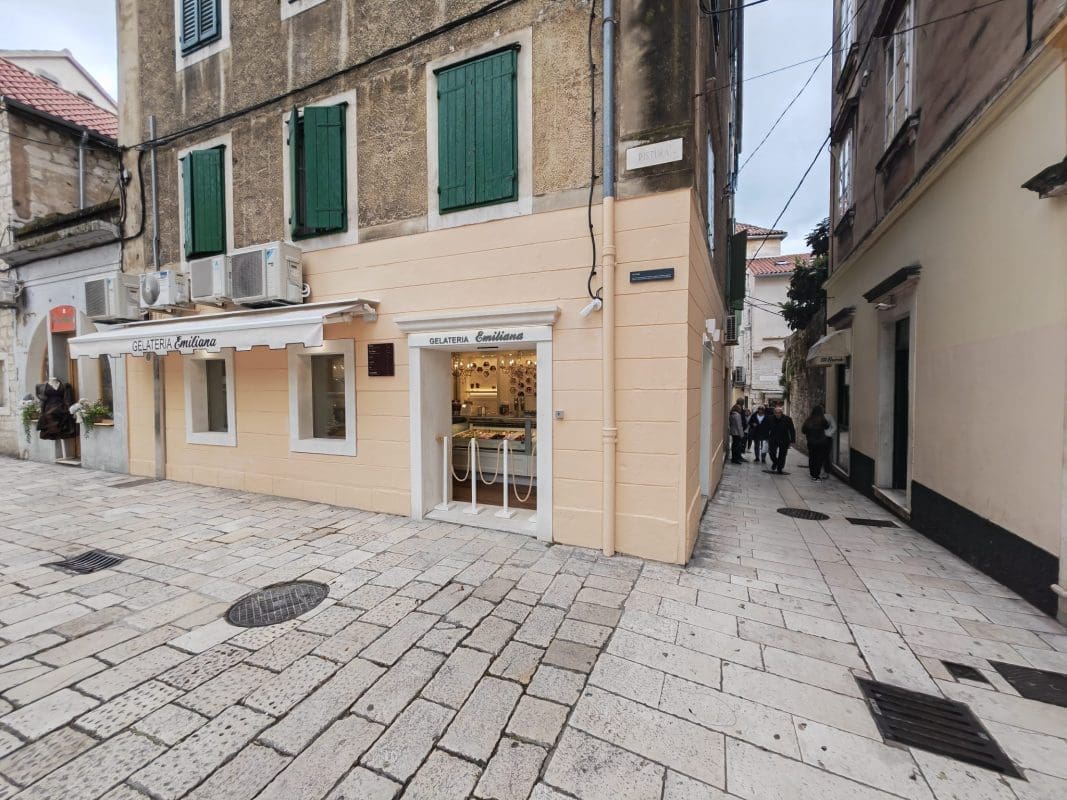 novootvorena emilijana 4 