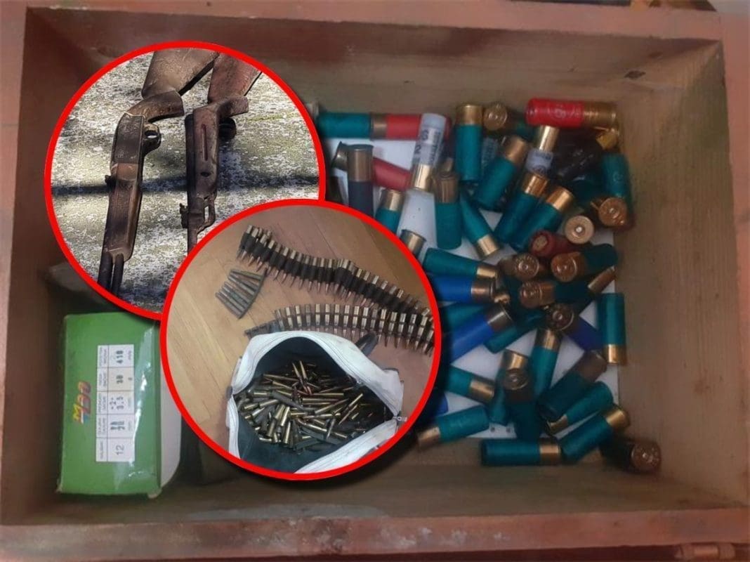 POLICIJSKA AKCIJA U DRNIŠU Policija od trojice oduzela oružje i eksplozive