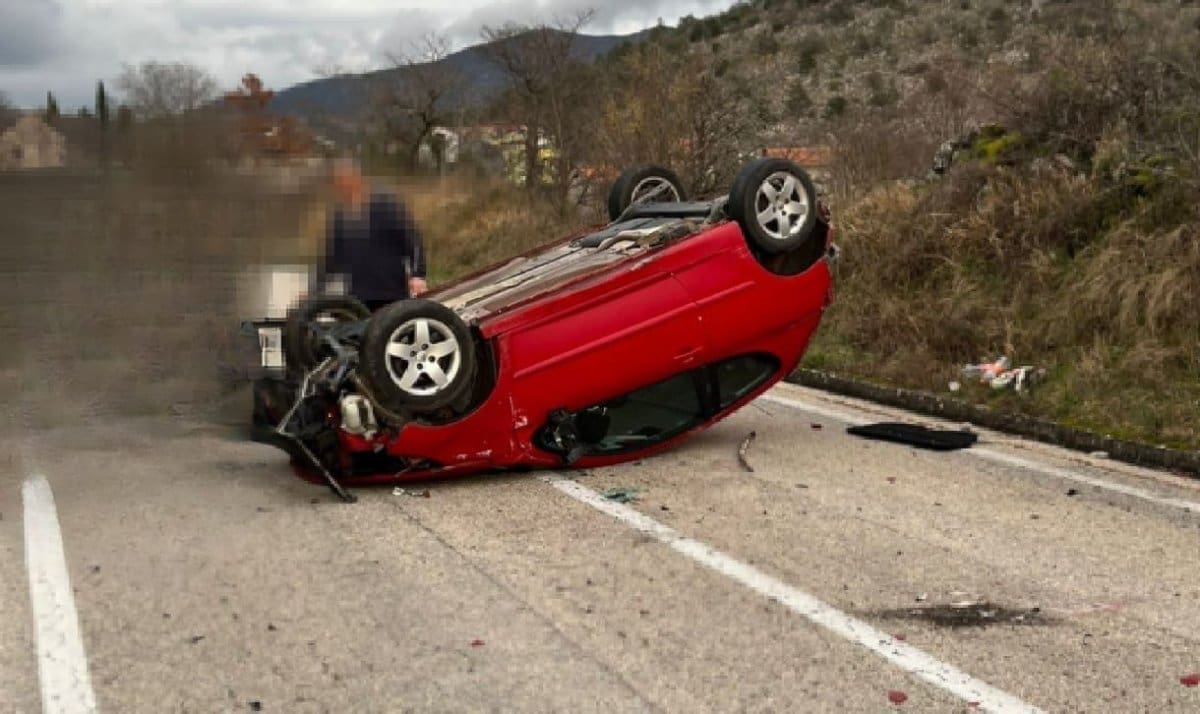 prometna muc auto pozar