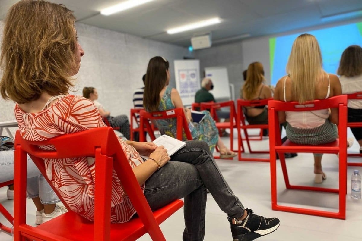 INFO ZONA ORGANIZIRA DOGAĐAJ U SPLITSKOM DOMU MLADIH "Uključivanje mladih - može li bolje?" Sudjelujte u diskusiji!