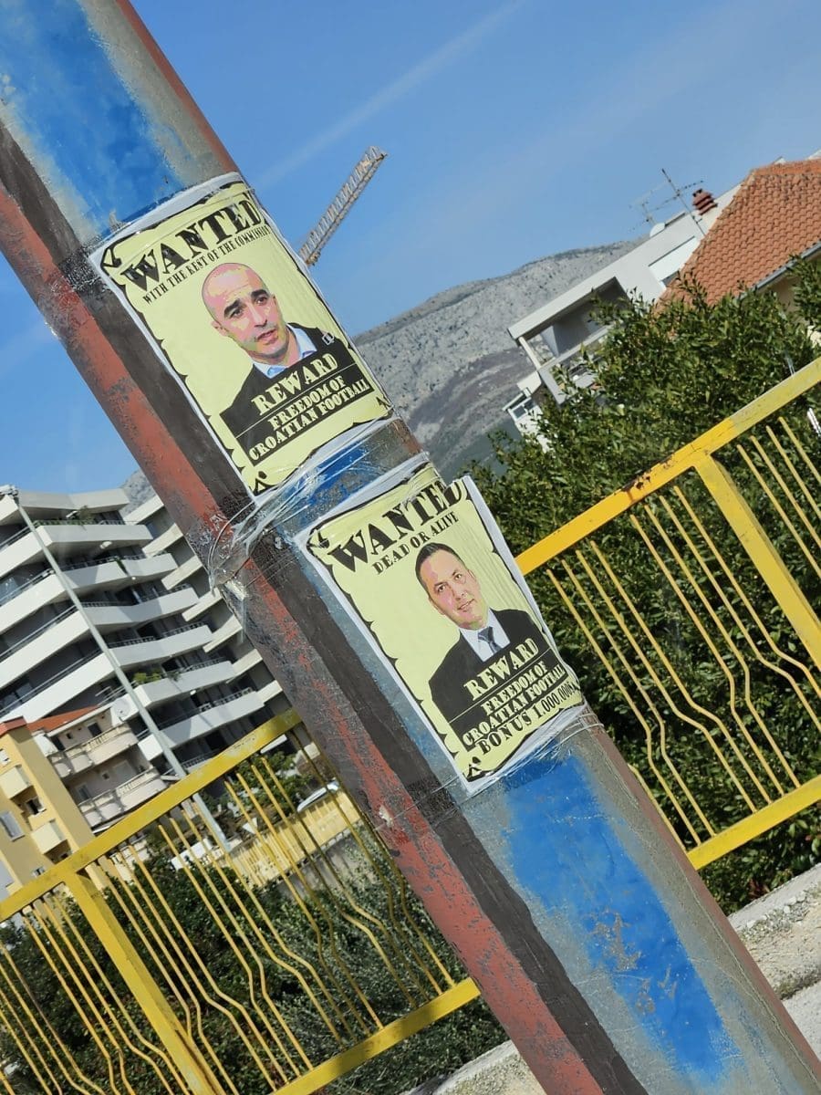 var leaks posteri split 1 