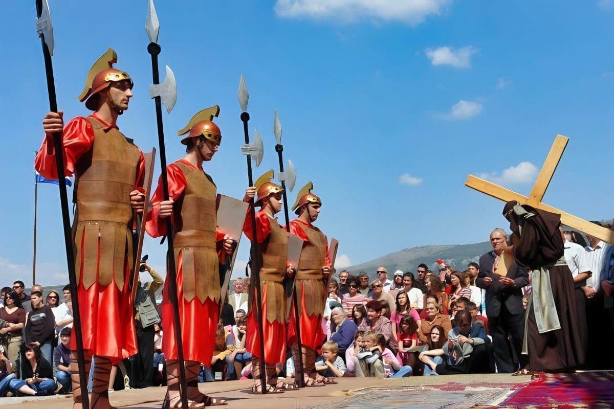 DANAS JE VELIKI PETAK Znate li za ove stare običaje u Dalmaciji? Post i nemrs, Gospin plač i žudije