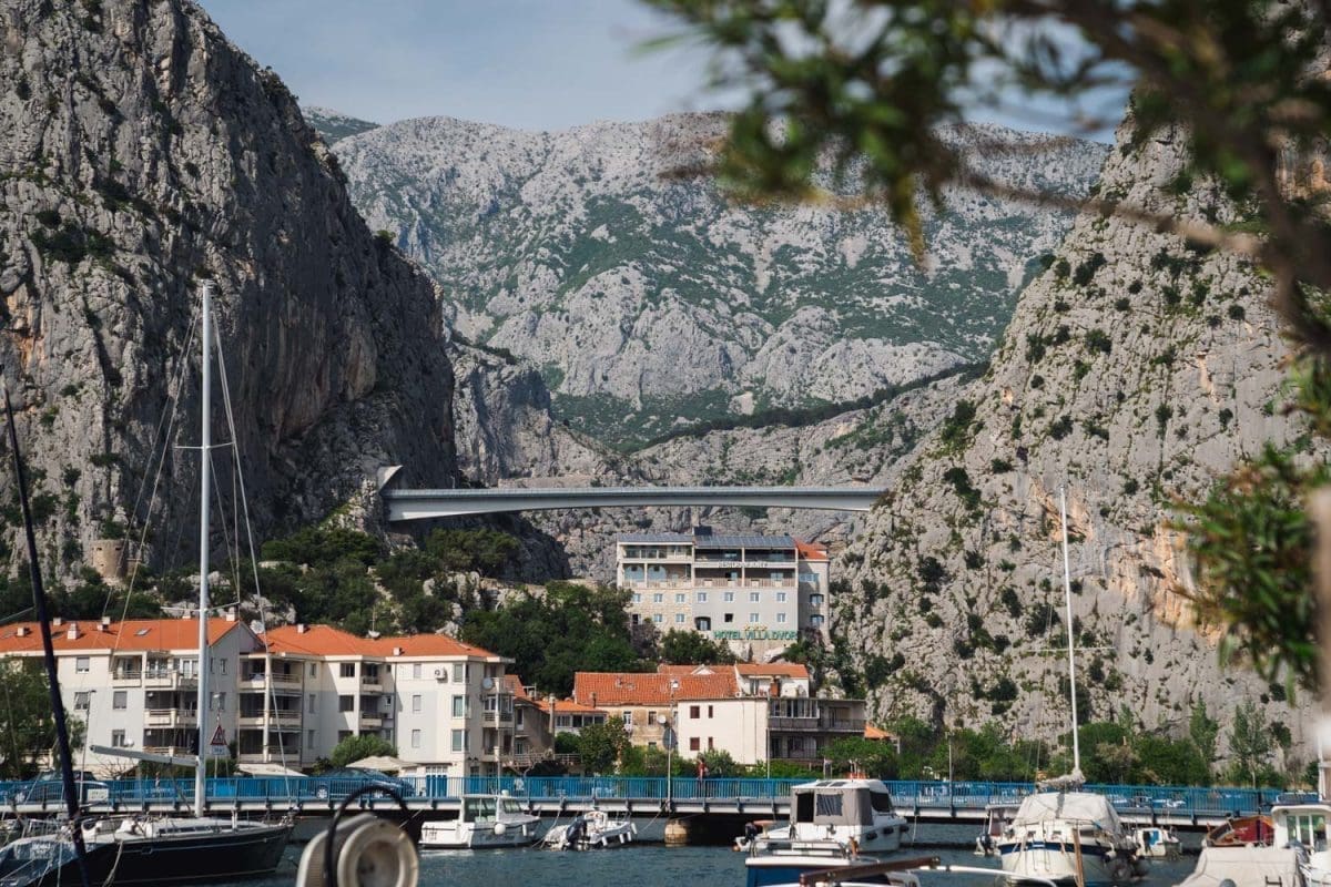 4 15 omis most ilustracija 1