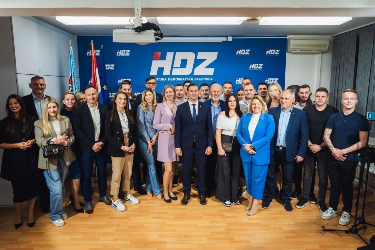 HDZ SE OGLASIO NA FACEBOOKU: "Mi smo pobjednici"
