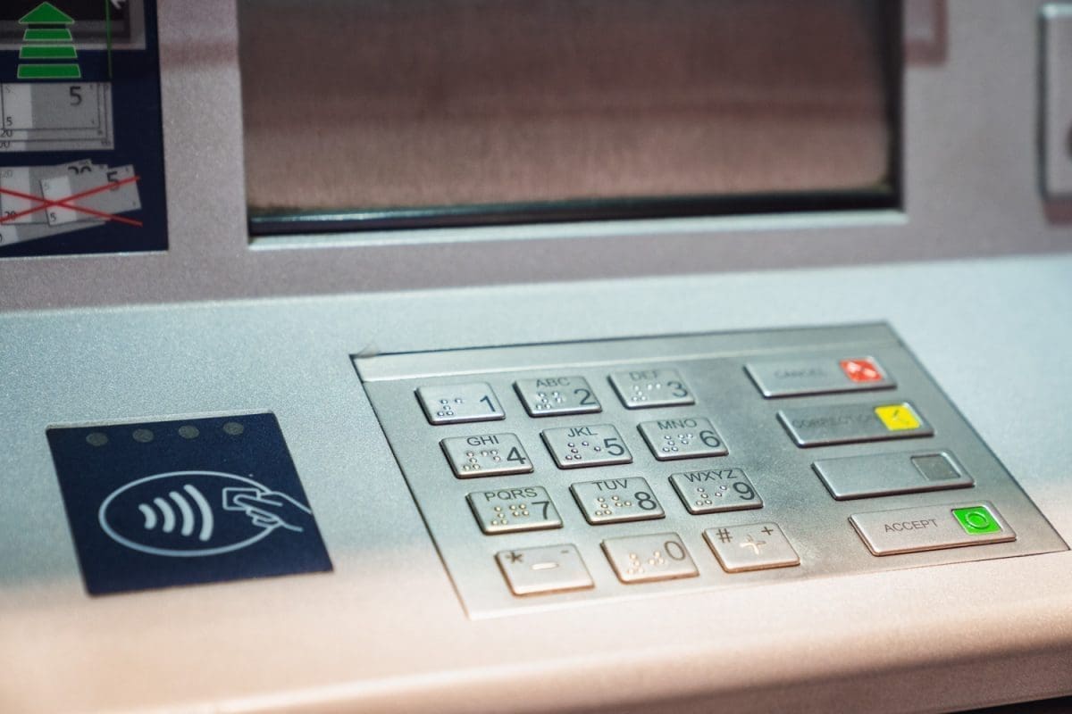 Koliko je novaca "normalno" imati na tekućem računu?