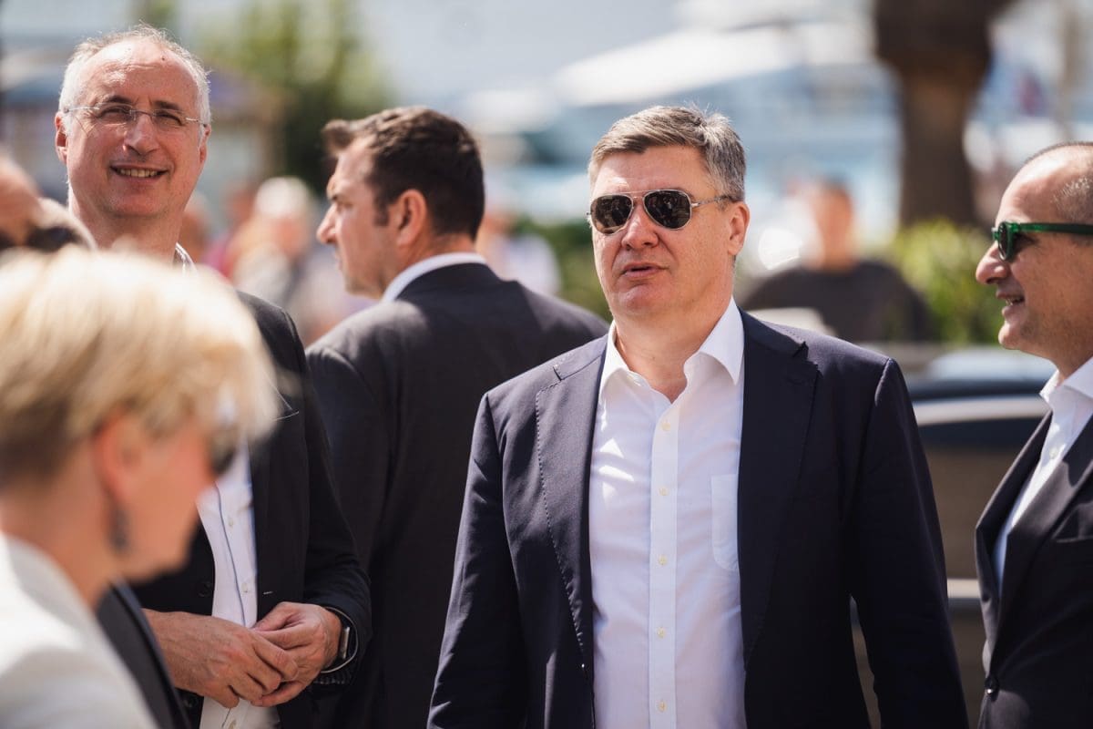 MILANOVIĆU JOŠ NI GLASA, OGLASIO SE NJEGOV SURADNIK "Za prolivenim mlijekom ne treba plakati mada bi bilo pametno nešto naučiti"