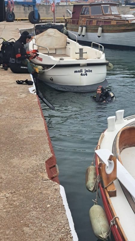 6fd07c86 8a2c 4c76 8034 d30f1934aed3  1 