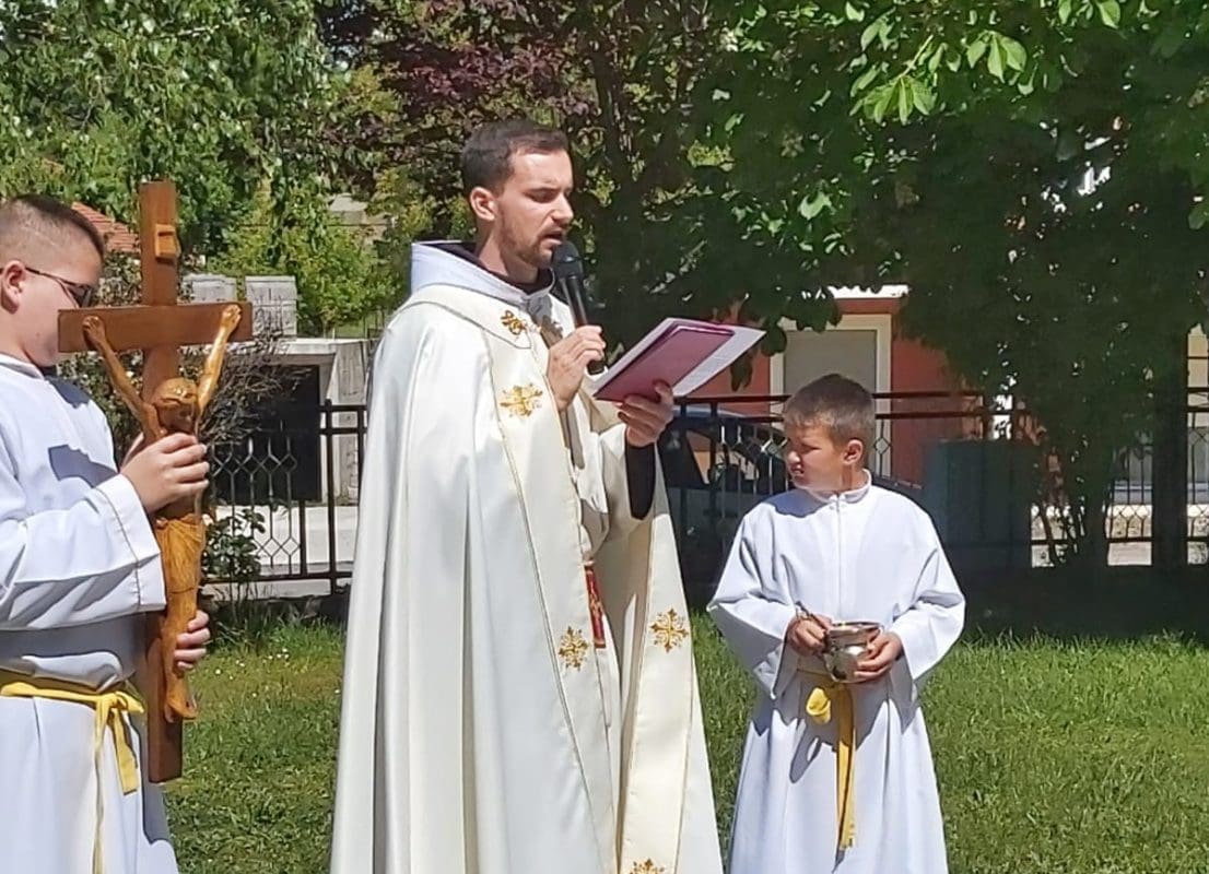 BLAGOSLOV POLJA U ZAGORI Znate li kada je i kako nastao ovaj običaj?