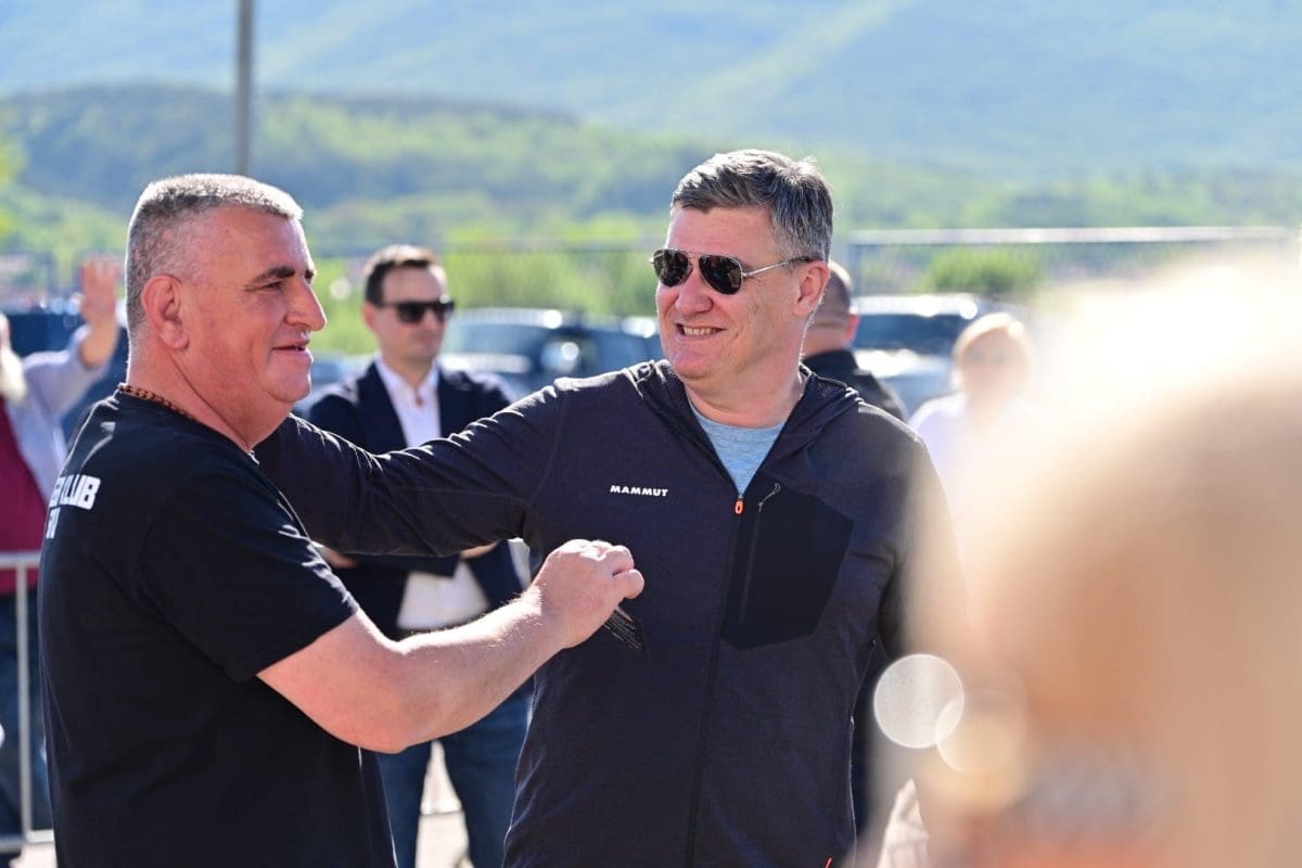 DOBRO RAPOLOŽENI PRED FINALE Milanović i Bulj se pozdravili 'besom', a potom pozirali s osmijehom od uha do uha