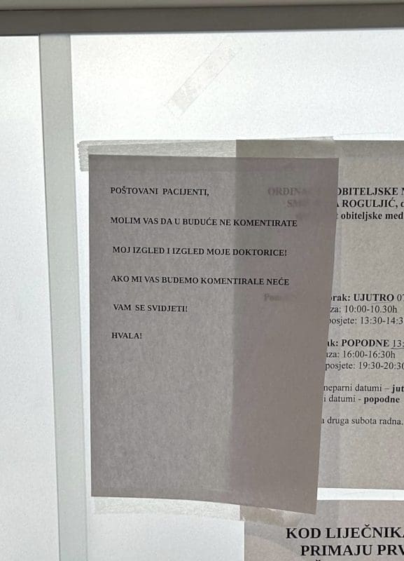 dom zdravlja solin - natpis