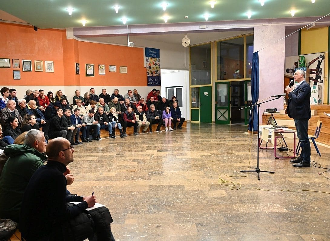 javna tribina pos koresnica 35