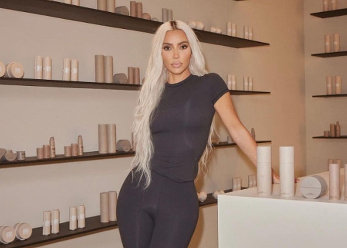 KIM KARDASHIAN STIŽE U BEOGRAD Izvori otkrili detalje njezinog posjeta