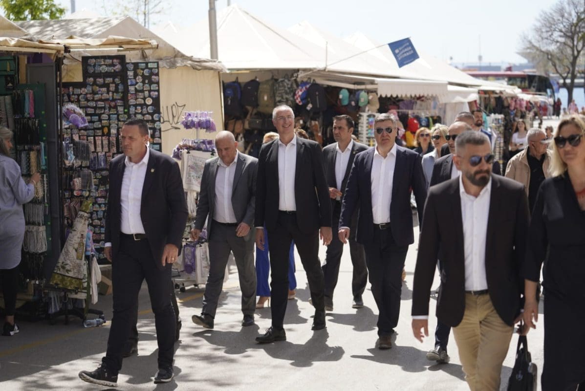 MILANOVIĆ BORAVIO U SPLITU U društvu gradonačelnika Puljka i njegovih zamjenika obašao nekoliko lokacija: 'Olja će nositi prugastu uniformu kad - tad'