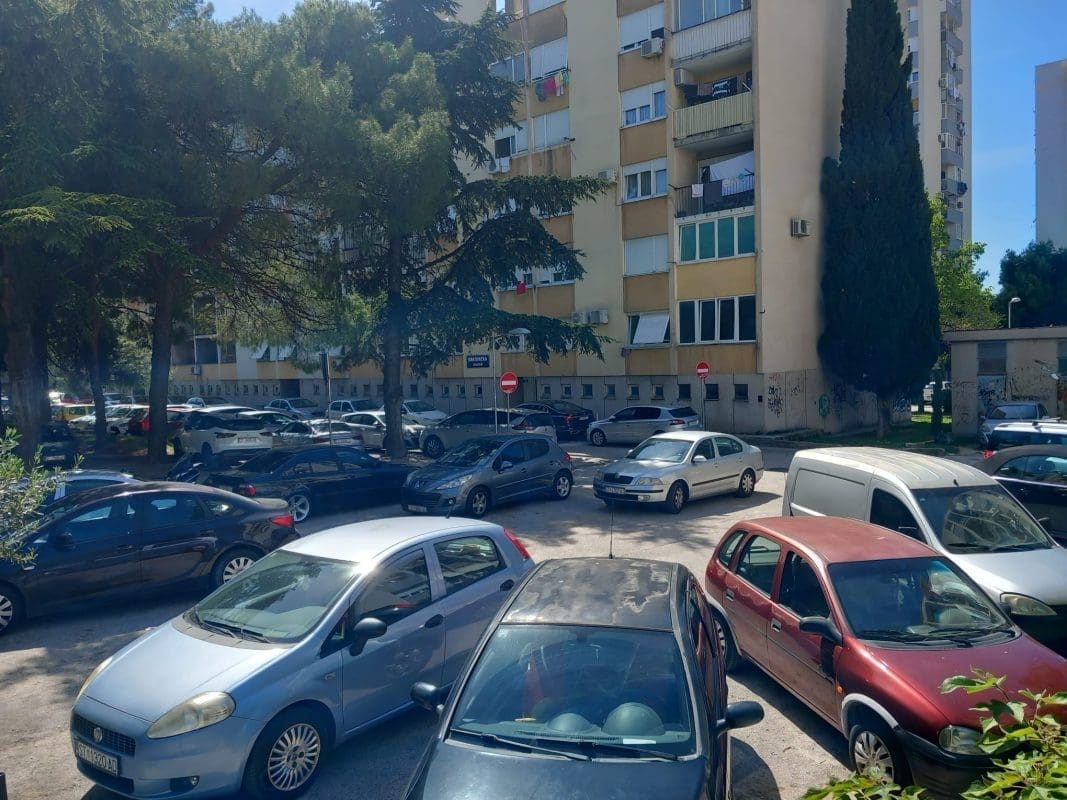 Naprid Plokite, naprid Siromašna: "Skoro nitko od glavnih kandidata ne spominje ono što tišti sve građane našega grada"