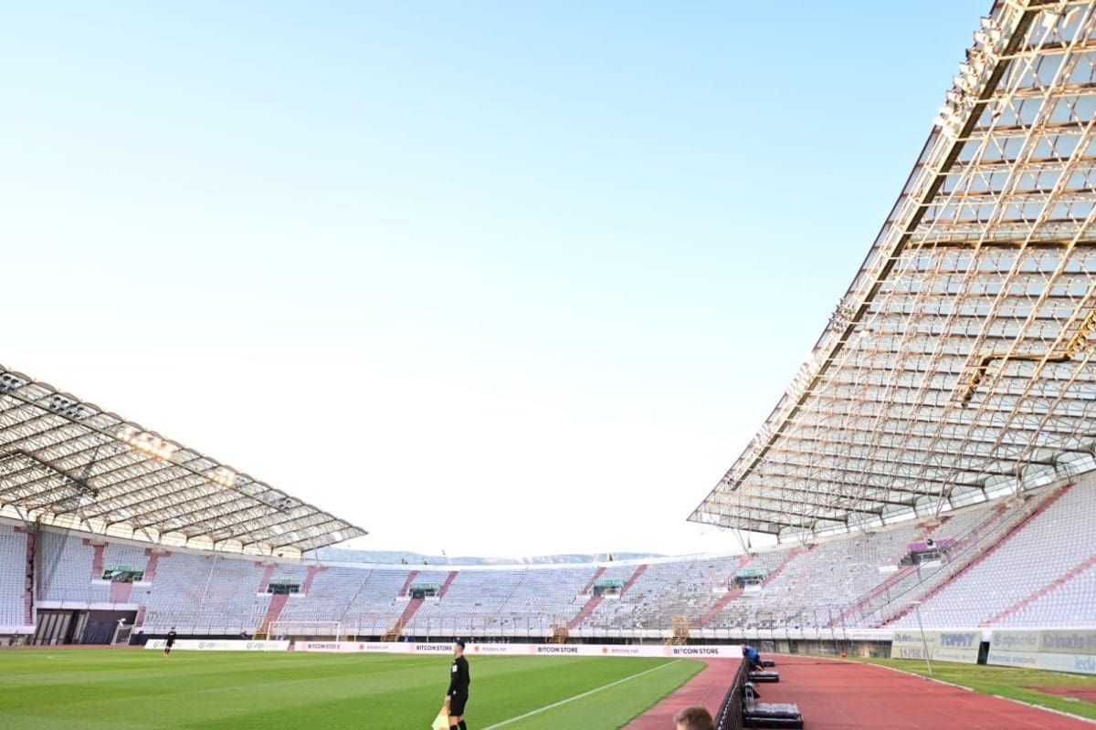 prazne tribine stadion poljud 13