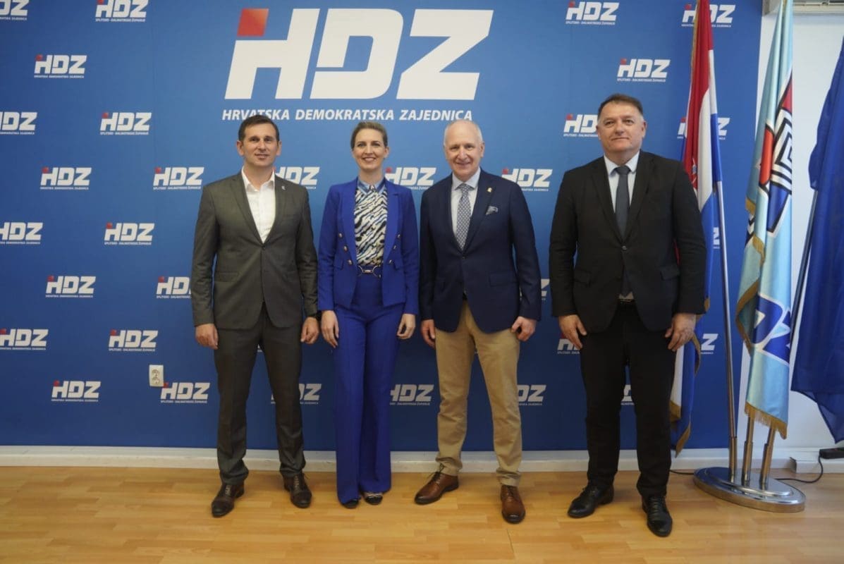 HDZ SPLIT OPLEO PO PULJKU Posebno naglasili sve projekte koje nije završio te da je "nesposoban upravljati gradom": "Oportuna ekipa vođena mržnjom te bez programa i rada"