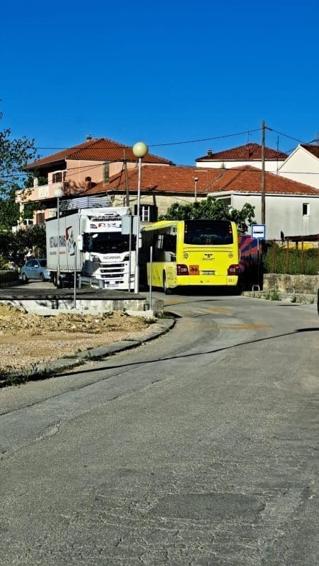 sleper autobus promet zrnovnica most