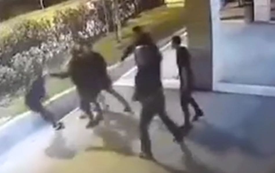 Pojavila se snimka brutalne tučnjave na Poljudu: Vidi se posljednjih 19 sekundi obračuna u koji je umiješan i sin bivšeg šefa PU SD