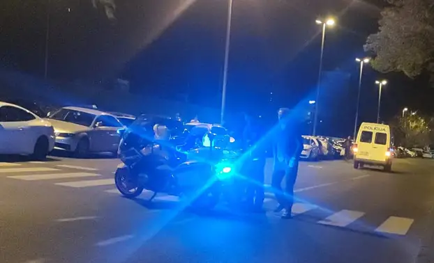 FILMSKA PUCNJAVA ISPRED NOĆNOG KLUBA Muškarac ispalio više hitaca prema 33-godišnjaku i pobjegao