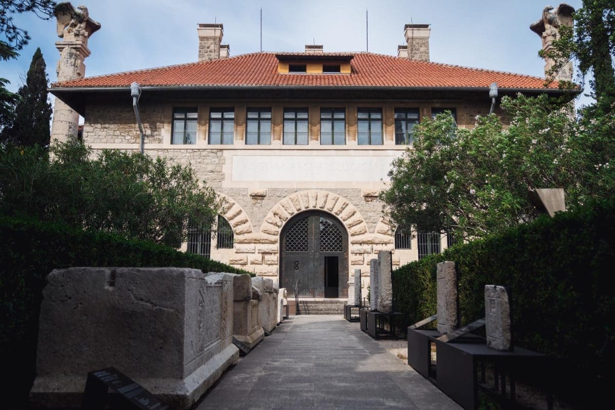 5 14 arheoloski muzej memento mori 53