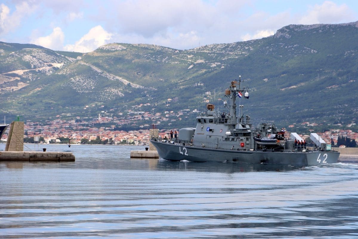 53737885007 75b9363501 o