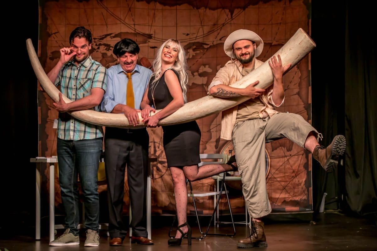 GOSTI SU UŽIVALI Održana premijera komedije "Slonovača Donjeg Doca"