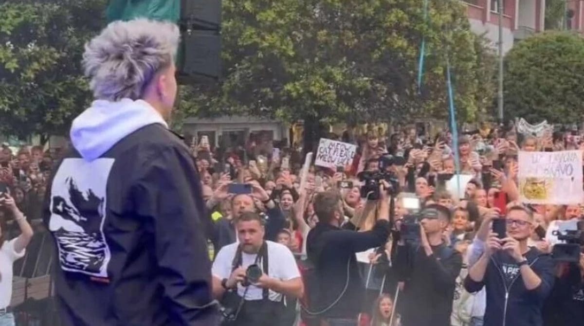 BABY LASAGNA NAPRAVIO SHOW U SVOM GRADU Evo što je poručio obožavateljima, okupili su se u golemom broju: "Hvala vam što ste..."