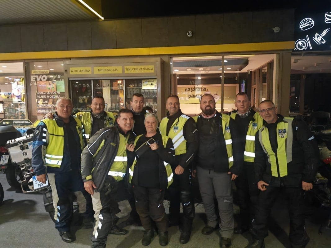 (FOTO I VIDEO) IRON BUTT Članovi BMW motokluba Dalmacija prešli 1700 kilometara za 18 sati: "Kolege su super, svi smo odradili svoj dio posla"
