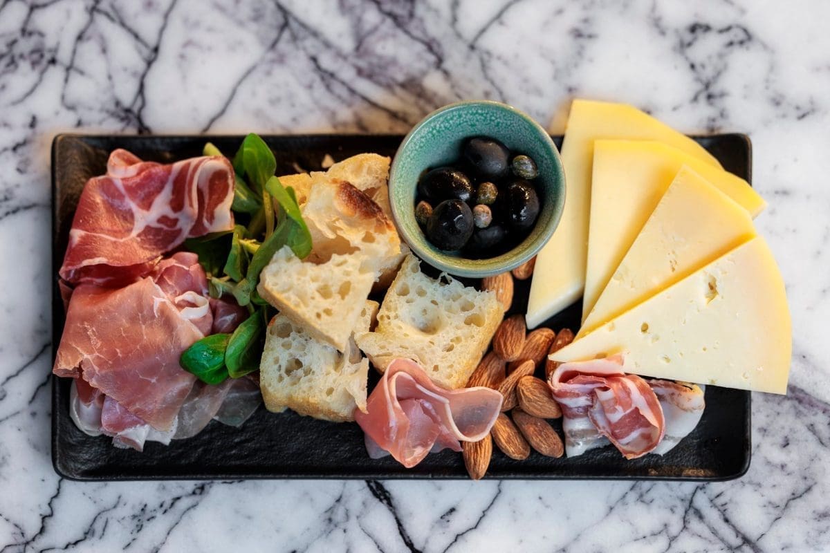 markus wine and tasting 14 