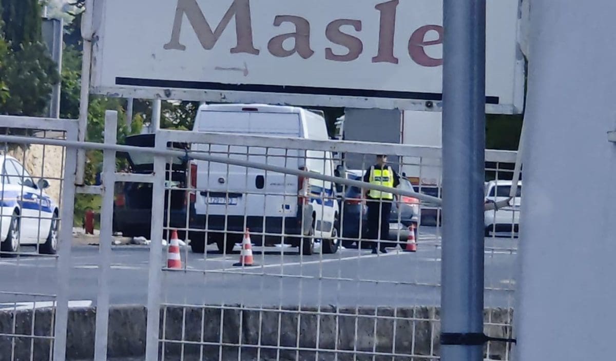 prometna sinj migranti2