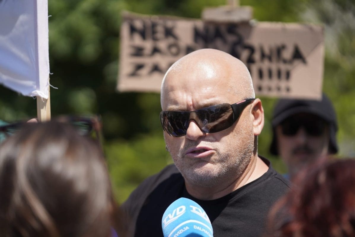 tugare prosvjed igor jaksic 12