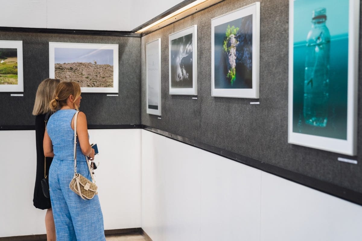 Fotoklub Split i VSB Obnovljiva Energija Hrvatska zajedno otvorili izložbu “Zeleno. Održivo. Ostvarivo”