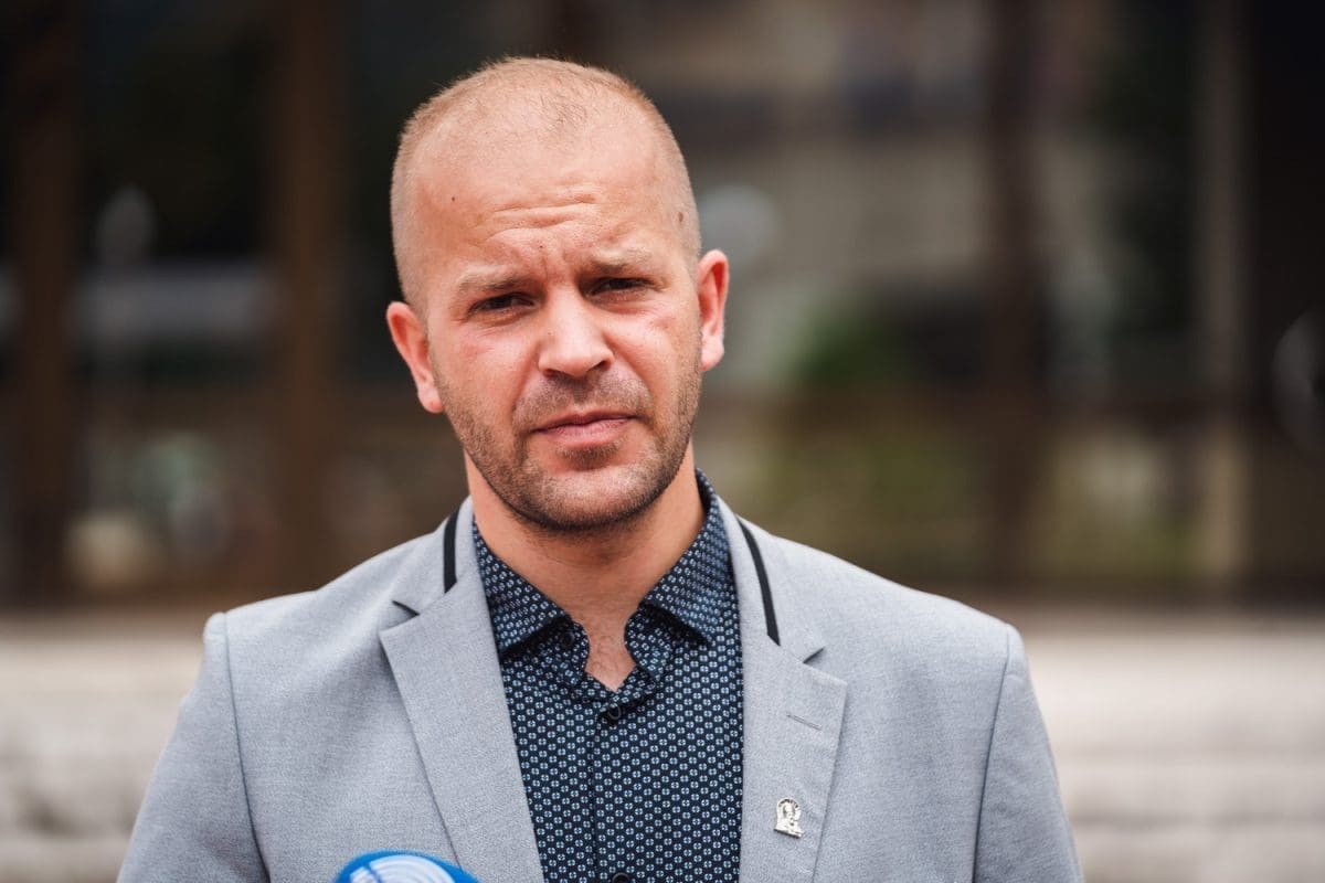 PAUK IZBAČEN IZ STRANKE: "Mirne duše odlazim, nije ovo blato za mene"