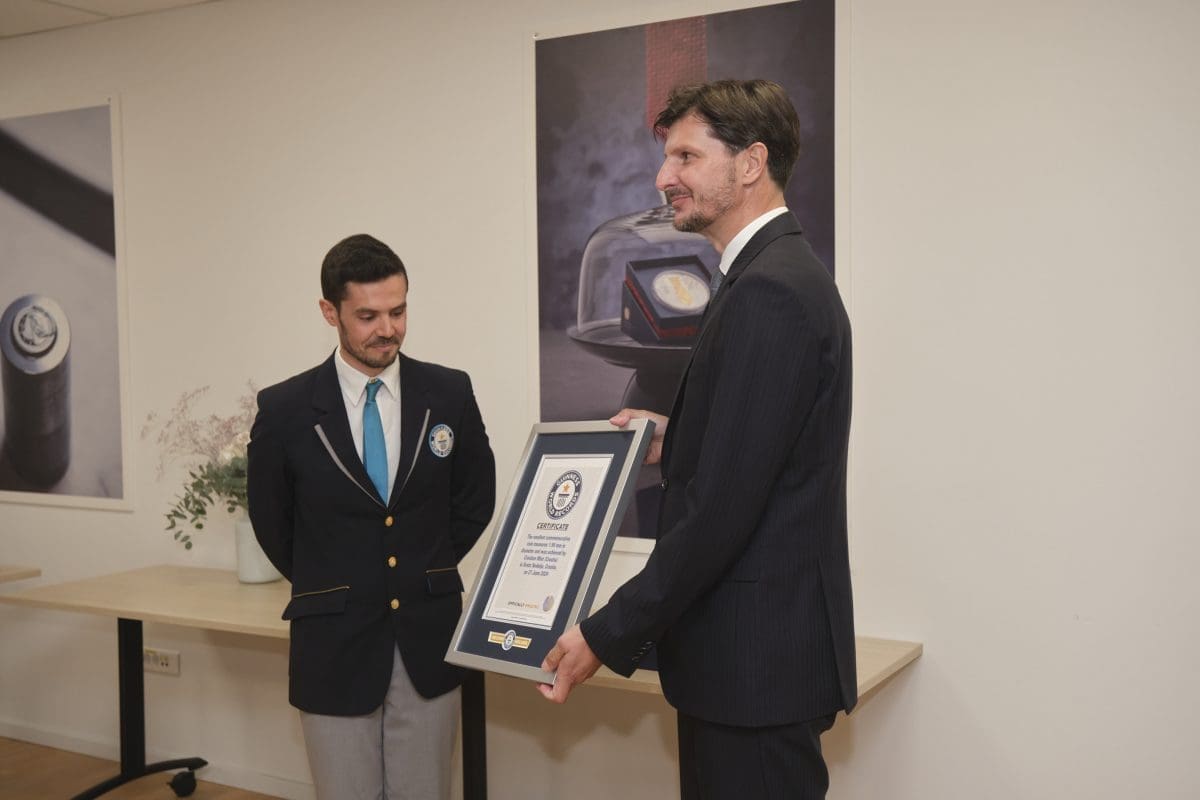 HKN Guinness World Record DSF2373