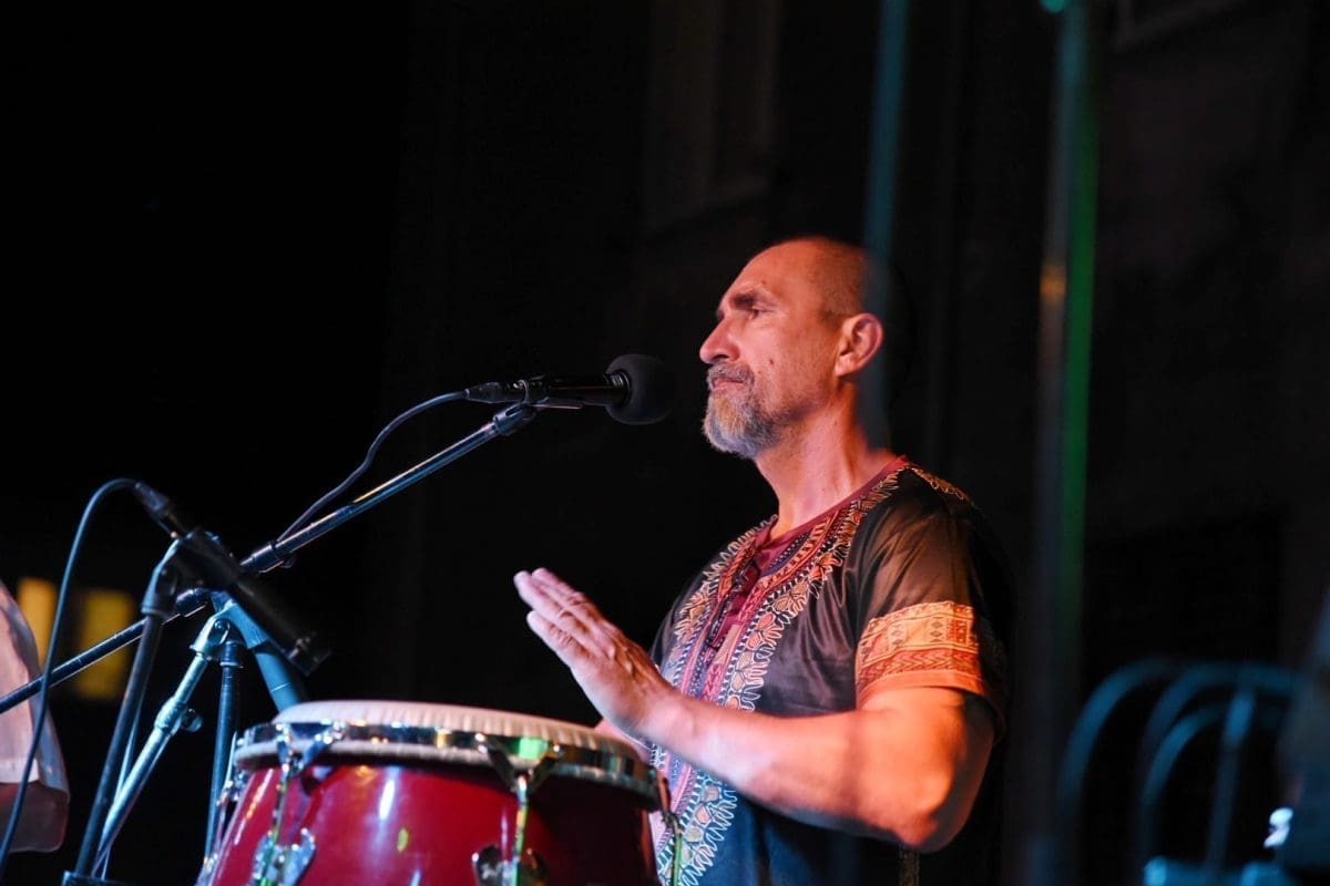 Koncertom grupe Cubismo sinoć je svečano otvoreno Kaštelansko kulturno i zabavno ljeto