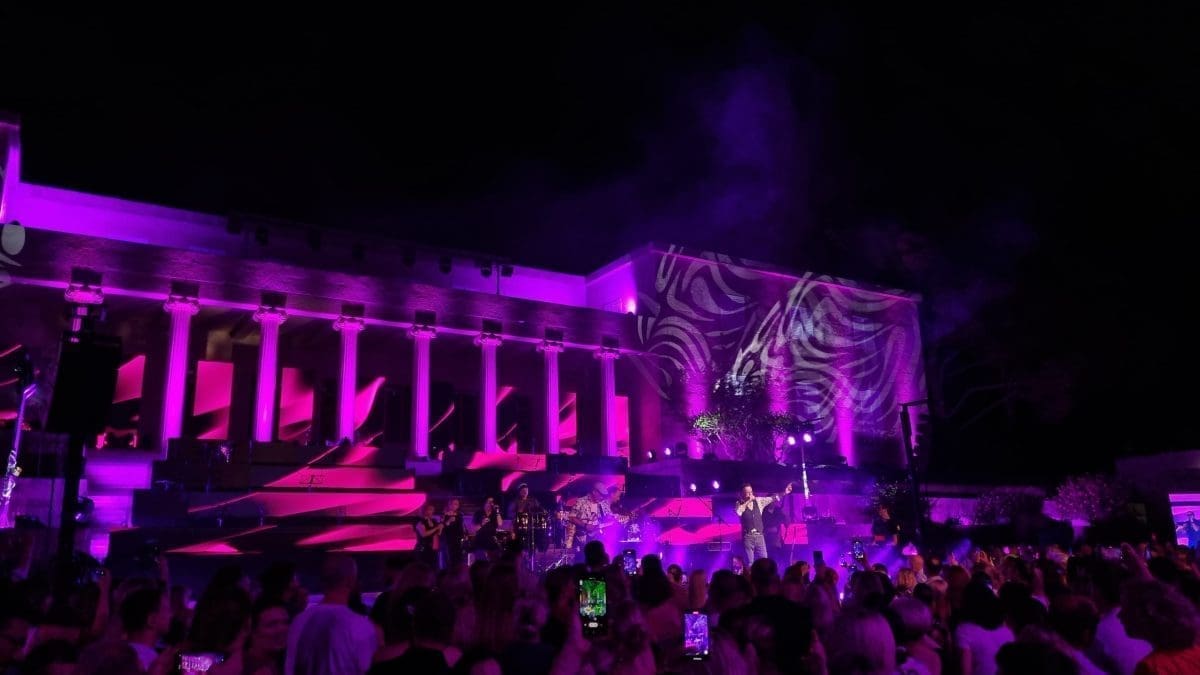 TA DIVNA SPLITSKA NOĆ Gibonni napravio spektakl u galeriji Meštrović: Ovom izjavom je publiku nasmijao do suza