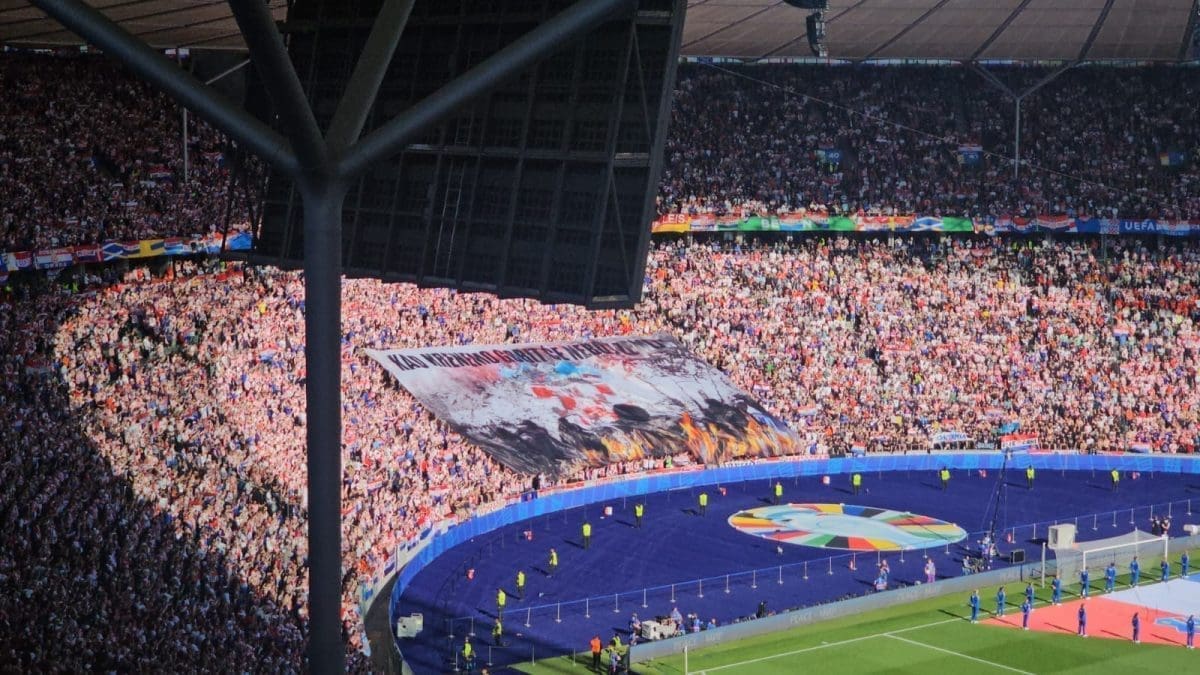 hrvatska spanjolska euro  1 