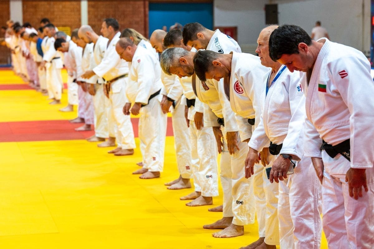 MATIĆ, RINER I JAPANSKA OLIMPIJSKA REPREZENTACIJA STIŽU U POREČ Počinju završne pripreme za važno natjecanje