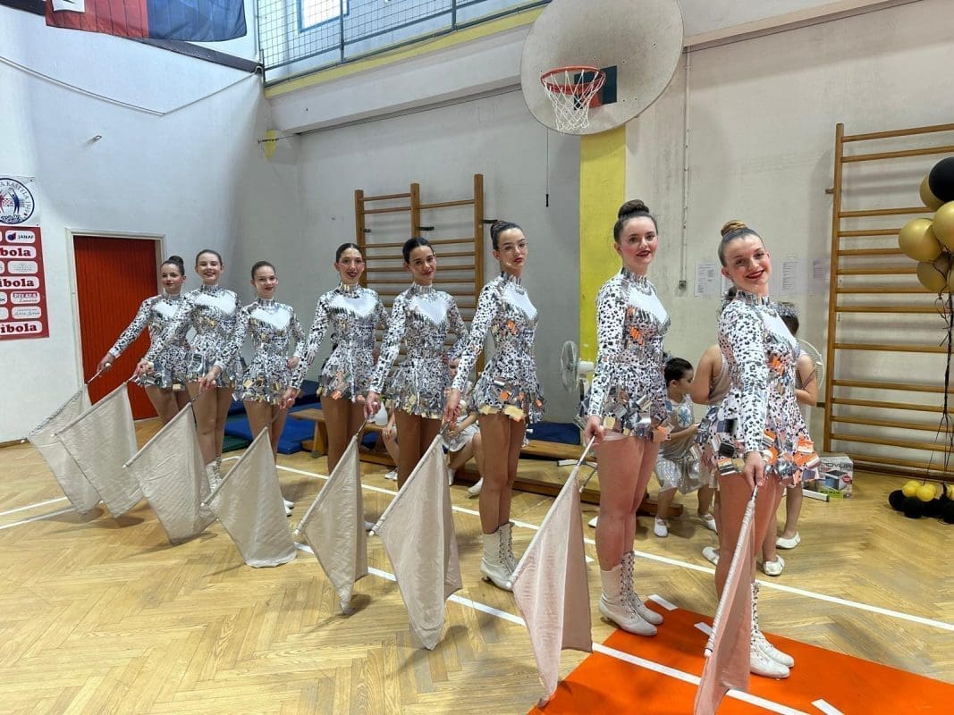 Splitske mažoretkinje briljirale na regionalnom prvenstvu Dalmacije u Kaštel Starom