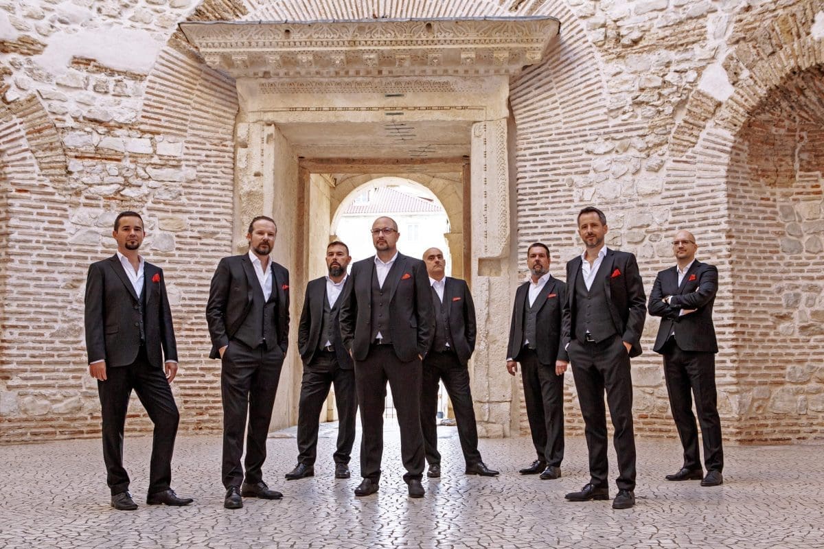 Klapa Šufit uskoro u čarobnom ambijentu Kule Kamerlengo