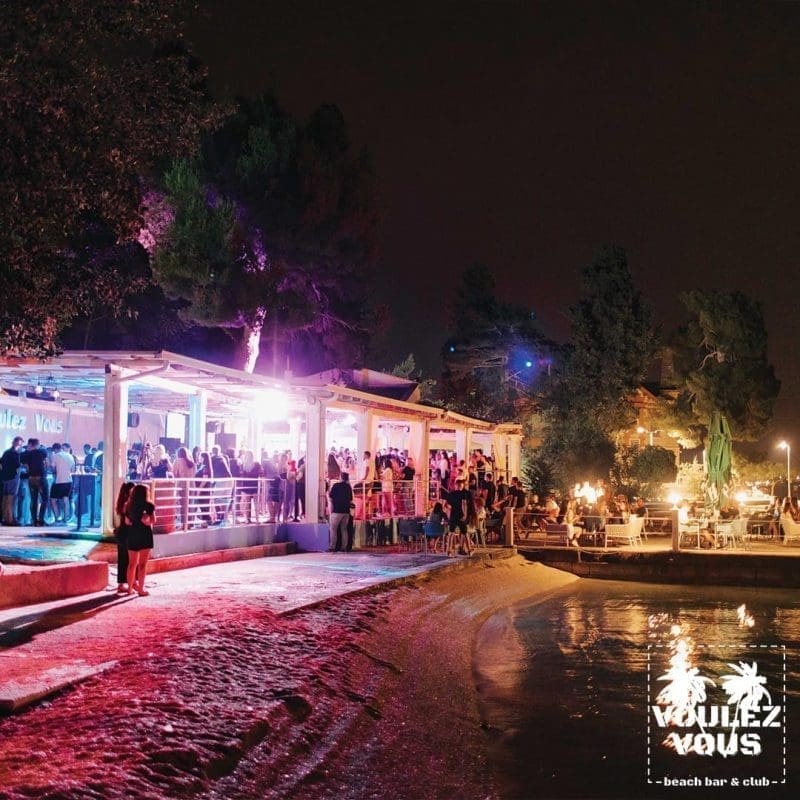 Tražeći beach bar i pravu ljetnu zabavu na plaži, Splićani pohrlili u Kaštela