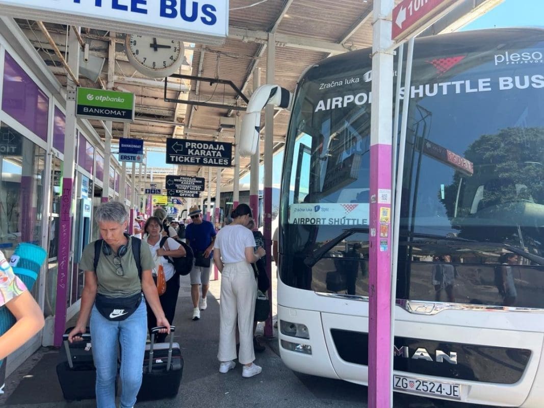 Ukinuta direktna linija iz Splita za zračnu luku. Oglasili se iz tvrtke: "Vratit ćemo novac"