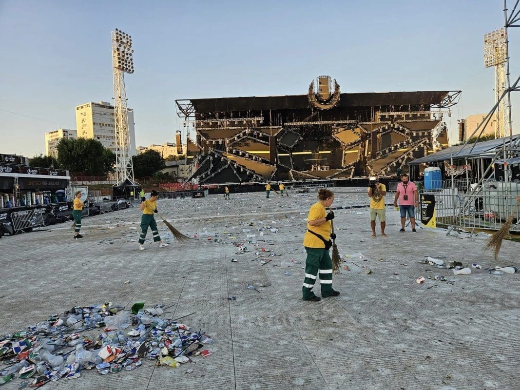 SVE SE SJAJI Radnici Čistoće satima uklanjali smeće: "Zahvaljujemo svim našim djelatnicima"