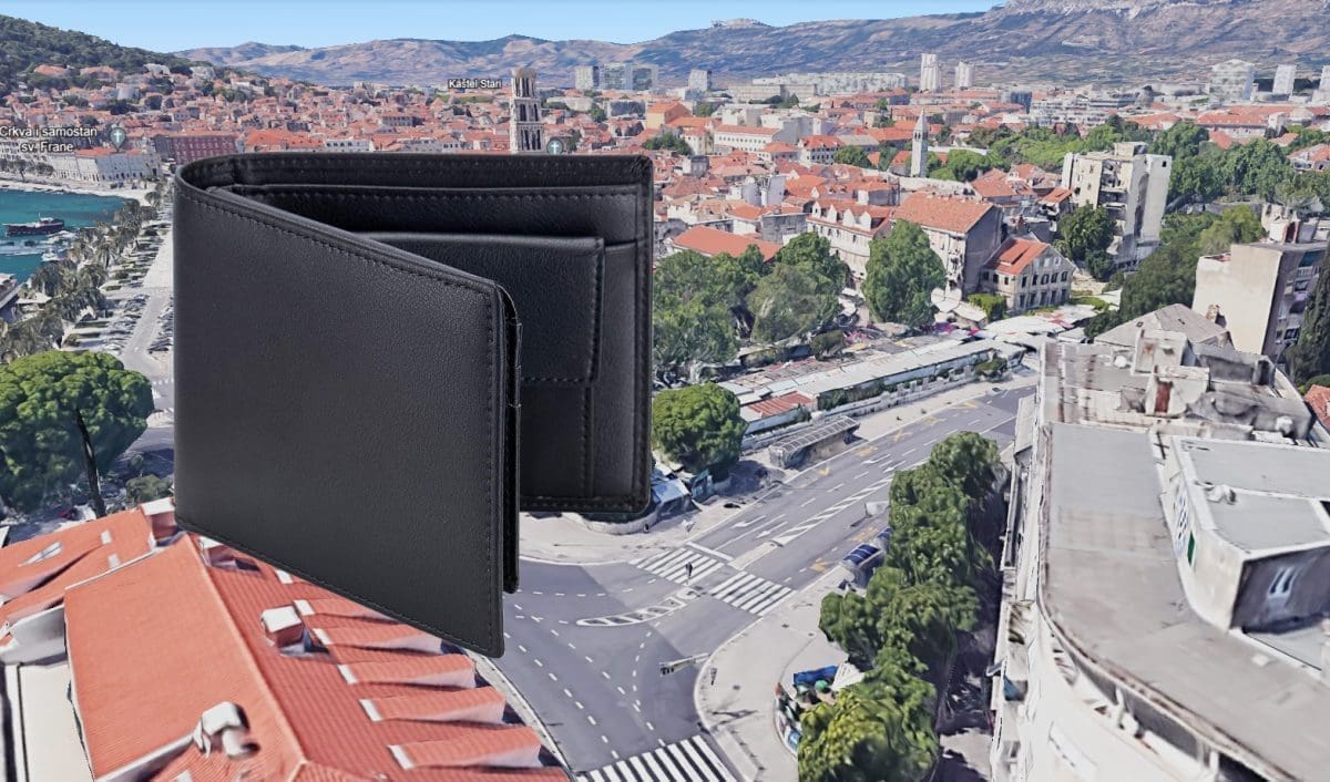 Pomozimo Splićanki, izgubila je crni novčanik na Pazaru