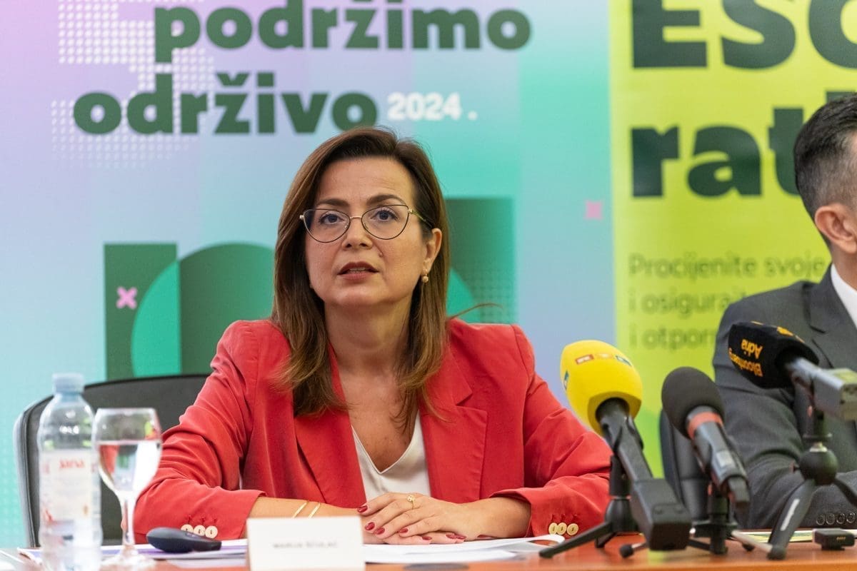 dsc05096685139fd7072