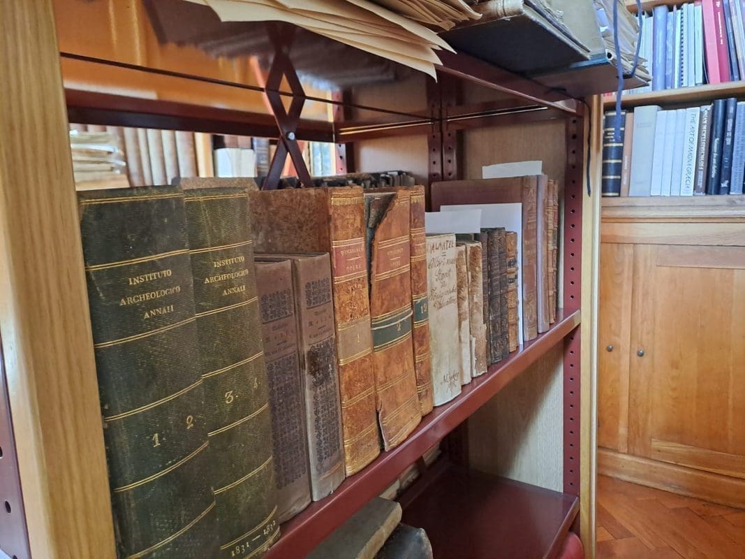 knjznica arheoloski muzej 15