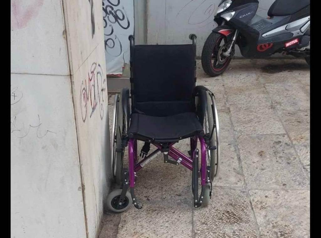 DOBRA VIJEST Pronađena kolica koja su ukradena djevojčici oboljeloj od cerebralne paralize, majka: "Hvala predivnom gospodinu"