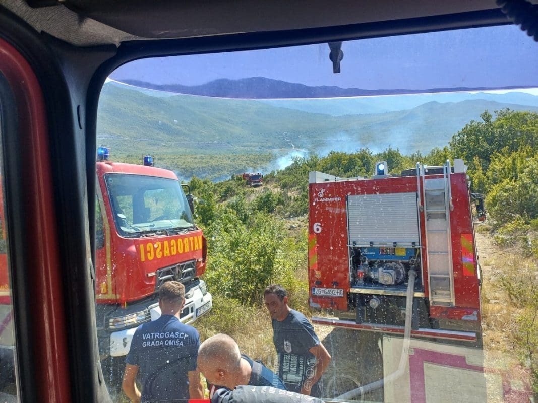 Kakav dan: Dva požara su danas buknula i u Trilju